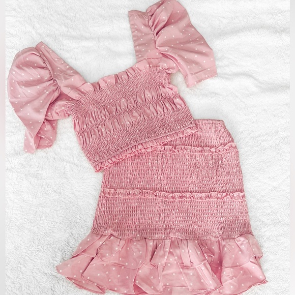 SOLD Ivy & Leo Pink Ruffle Set 🎀 - Picture 3 of 5